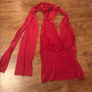 Halter top with versatile straps